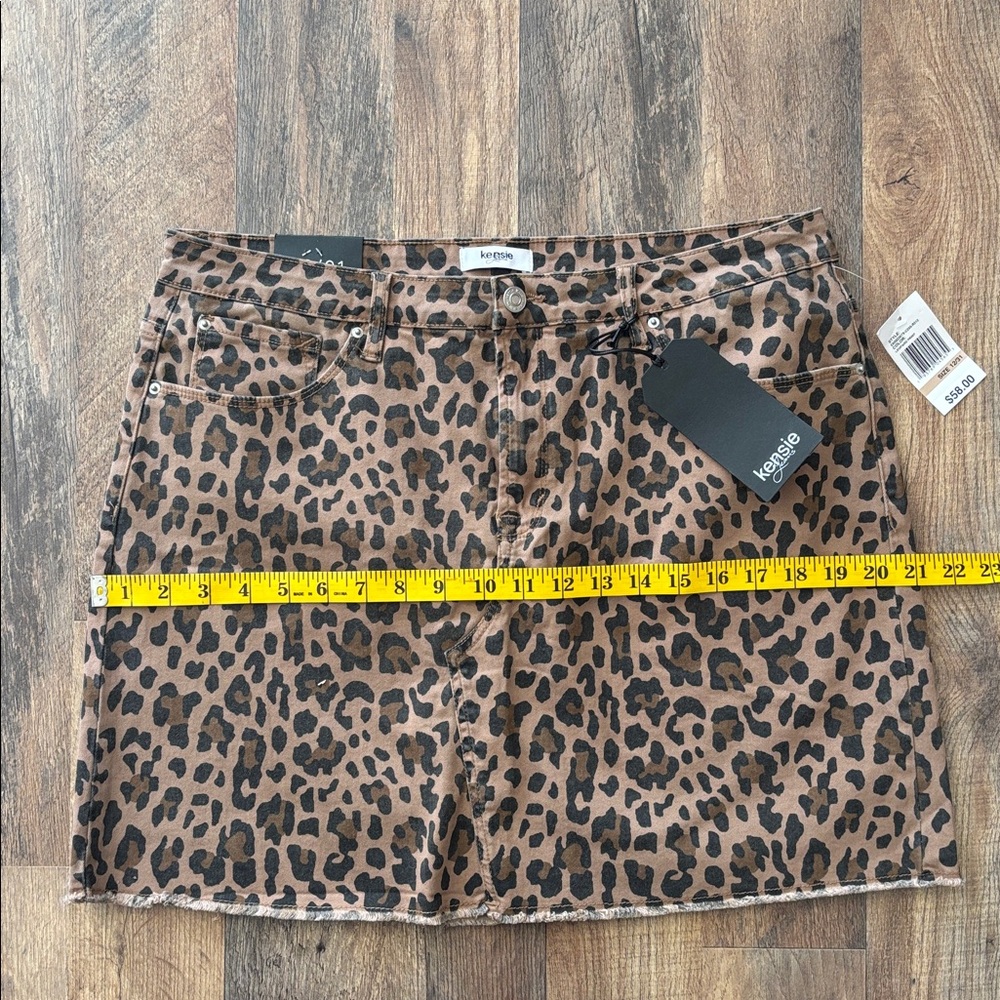 Kensie Black and Brown Leopard Print Mini Skirt New with tags size 12 - Picture 4 of 6